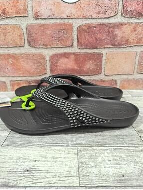 Crocs Kadee II Jewels Flip Flops Women's Size 7 Black 211349-001 New With Tags